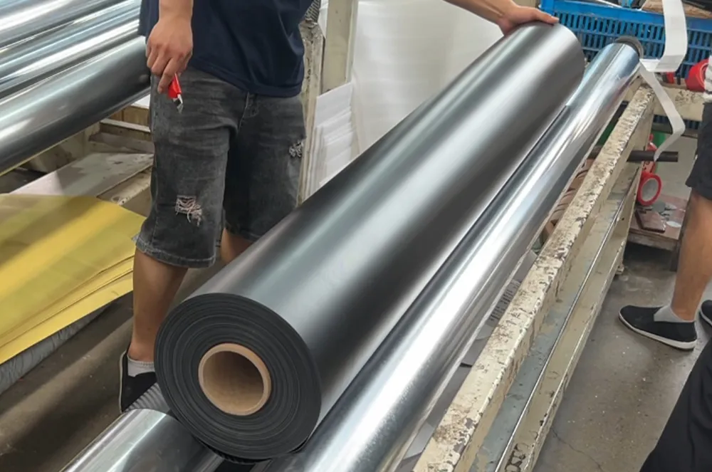 Why do PVC Tarpaulin Roll Stick Together